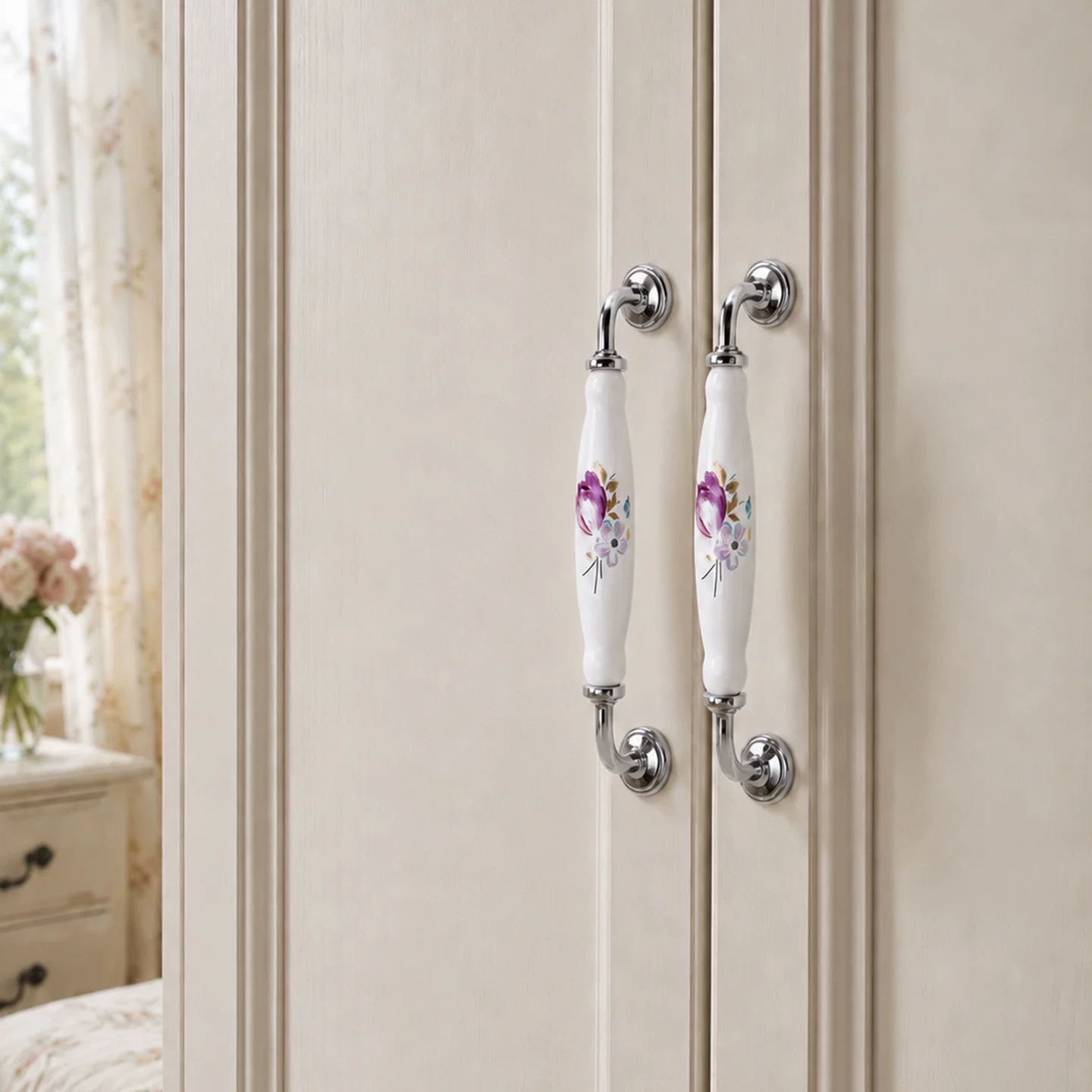 Furniture Handles and Knobs for Wardrobe Cabinet Doors and Drawers
