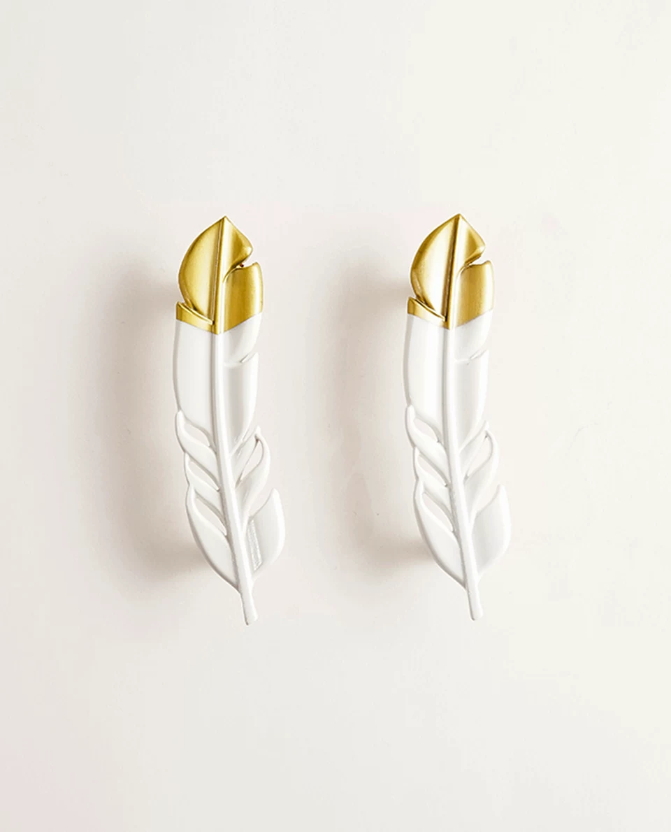 White Metal Feather Handle for Cabinet Door and Drawer, 1 Piece - product view 8